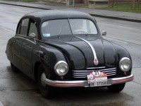 /album/historicke-automobily-tatra/a4-tatra-600-jpg/